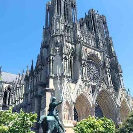 Ferienwohnung Apppartement Des Sacres De Reims Exterior foto